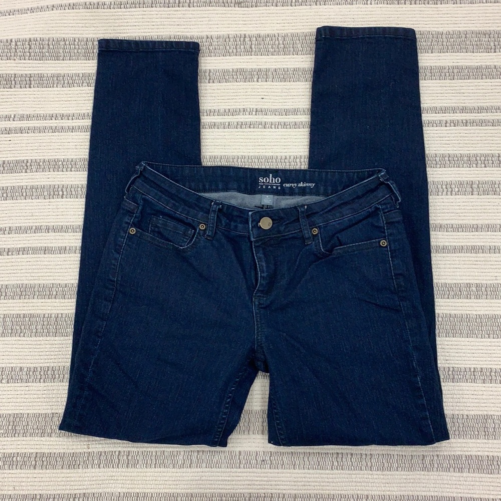 Curvy skinny jeans
